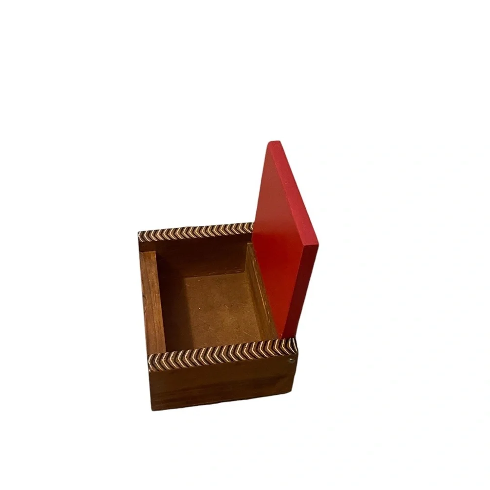 Vintage Hand Painted And‎ Crafted Keepsake Wooden Box